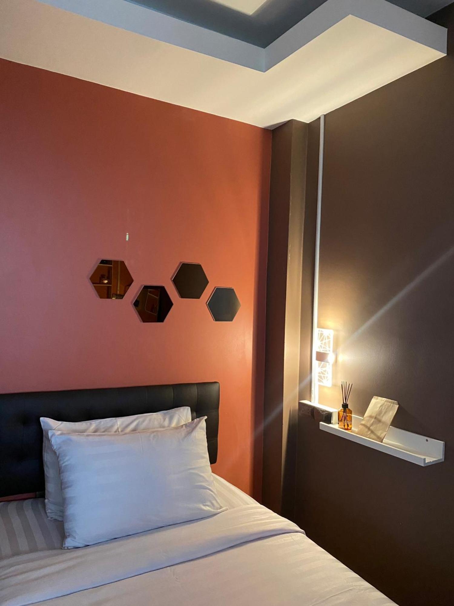 Varietyd-Dayhostel Huahin Dış mekan fotoğraf
